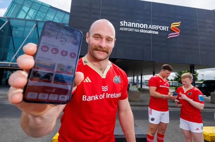 Munster Rugby players Oli Jager, Fineen Wycherley and Ethan Coughlan try the new app