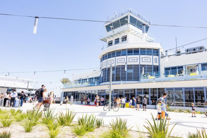 The terminal was designed in the Streamline Moderne style