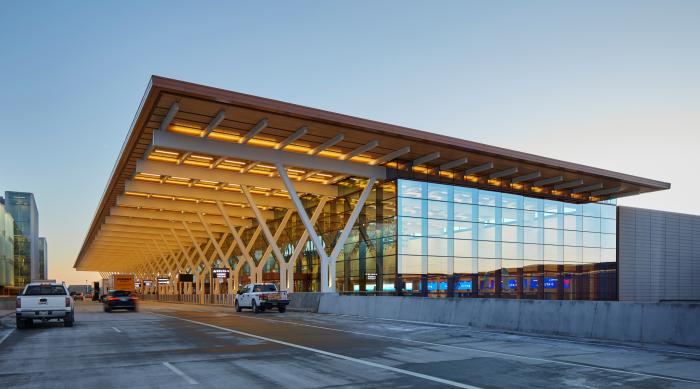 The MCI terminal seen from the side