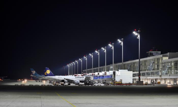 DarkSky-compliant use of ewo luminaires at Munich Airport